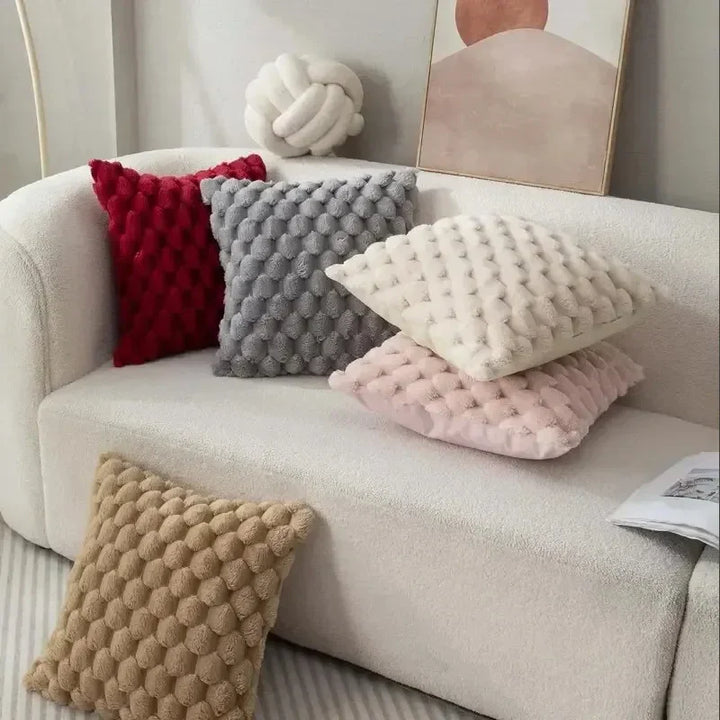 Housse de coussin PlushPine | Motif tortue 3D | Doux & Élégant | Blanc crème 45×45 cm