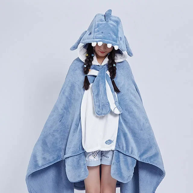 Cape en Fleece Kurochi | Design Kawaii Chauve-Souris | Poncho à Capuche pour Femmes | Douillet & Chaud