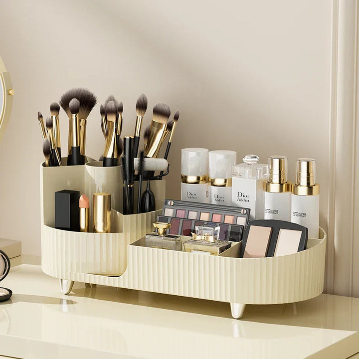 Clearlyn SpinBox Organisateur de maquillage rotatif en plastique | Boîte à cosmétiques avec compartiments | Rotation à 360° & gain de place | Aspect acrylique