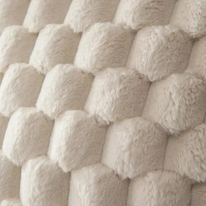 Housse de coussin PlushPine | Motif tortue 3D | Doux & Élégant | Blanc crème 45×45 cm
