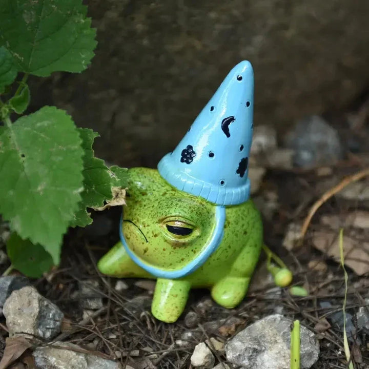 Frolico | Figurine de grenouille avec chapeau de fête | Décoration de jardin amusante | Statue artisanale pour cour et salon