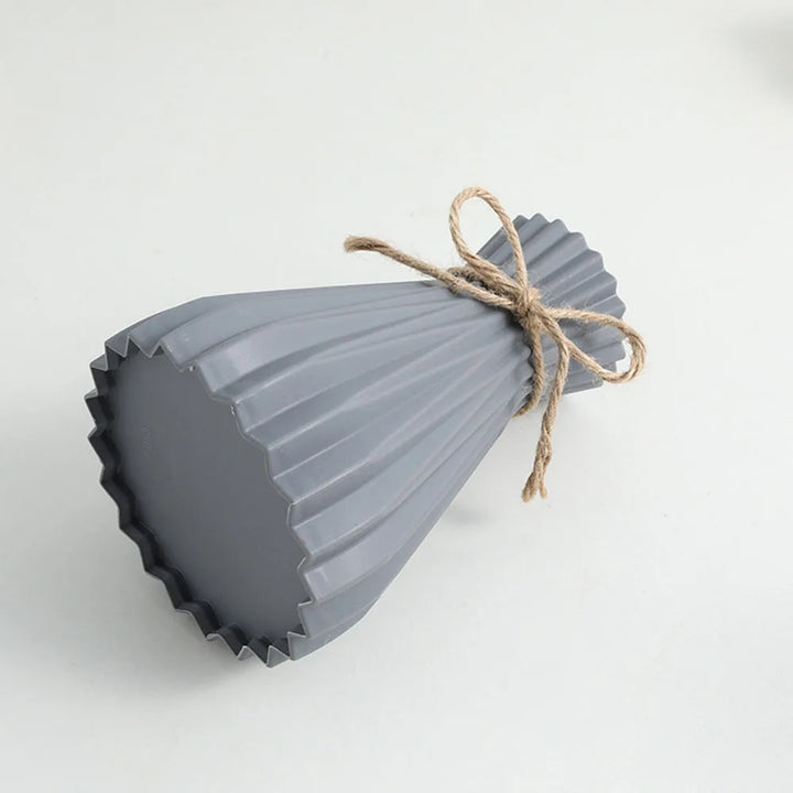 Vase à fleurs en plastique moderne | Design taille créatif | Léger & décoratif | 12×17,5×7 cm