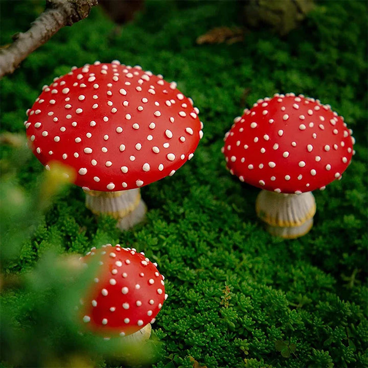 Figurine Mini-Champignon Lumiora GlowShrooms | Ensemble de 3 Décorations de Jardin en Résine | Brille dans le Noir | Pour Jardins de Fées, Plantes en Pot & Paysages DIY
