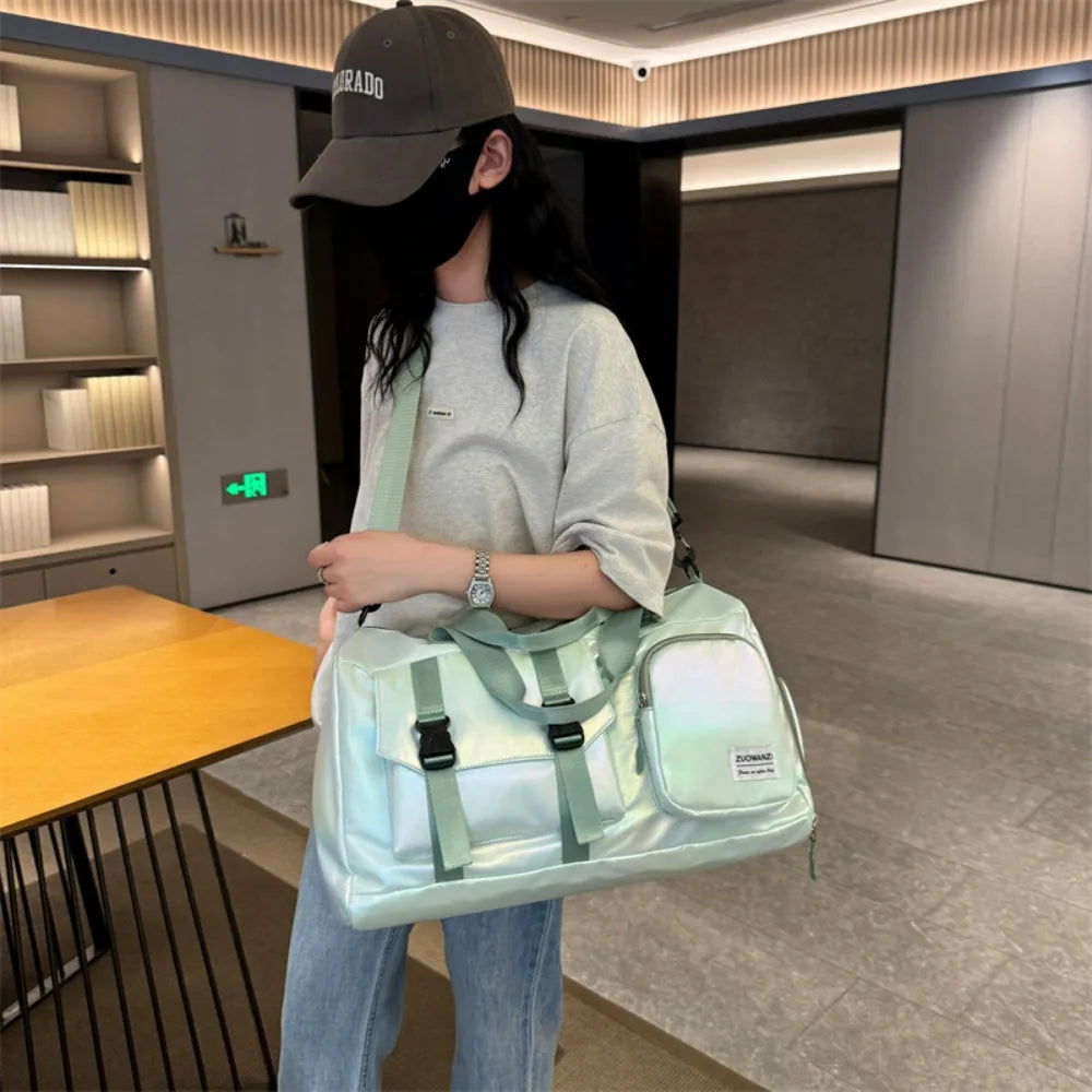 Lumivista Sac de Voyage Holographique | Sac à épaule Weekender Stylé avec Compartiment à Chaussures | Parfait pour les Escapades de Week-end & les Courts Séjours