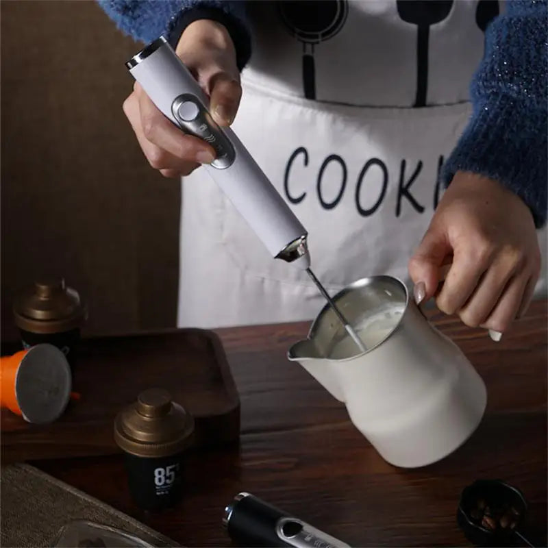 CREMIX Mousseur à lait électrique & Mixeur | 3 Vitesses | Embouts doubles en acier inoxydable | Chargement USB