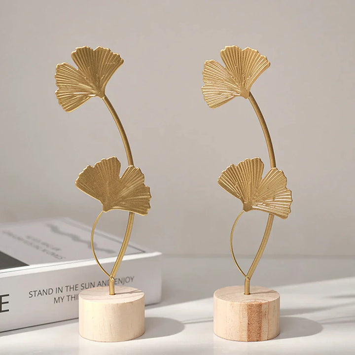 Figurine décorative Ginkgo Elegance | Sculpture de feuille dorée en métal | Décoration pour la maison et le bureau