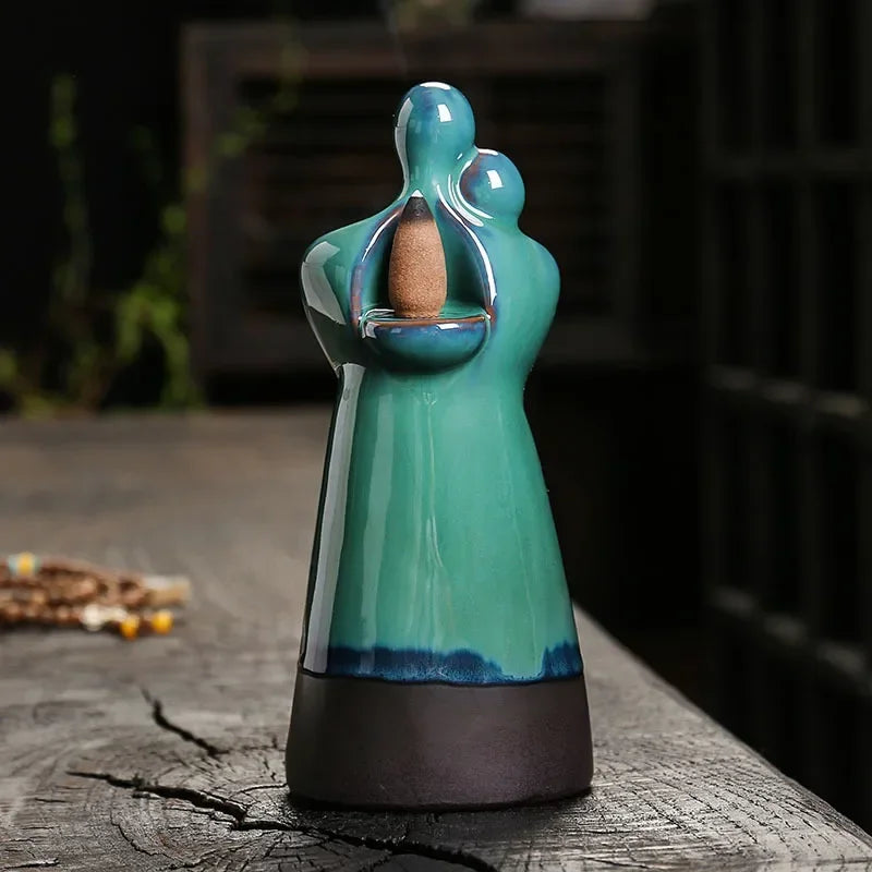 ZenAura Brûleur d'encens à reflux | Céramique | Design couple amoureux | Décoration & Méditation | 7,3×7,4×17,4 cm