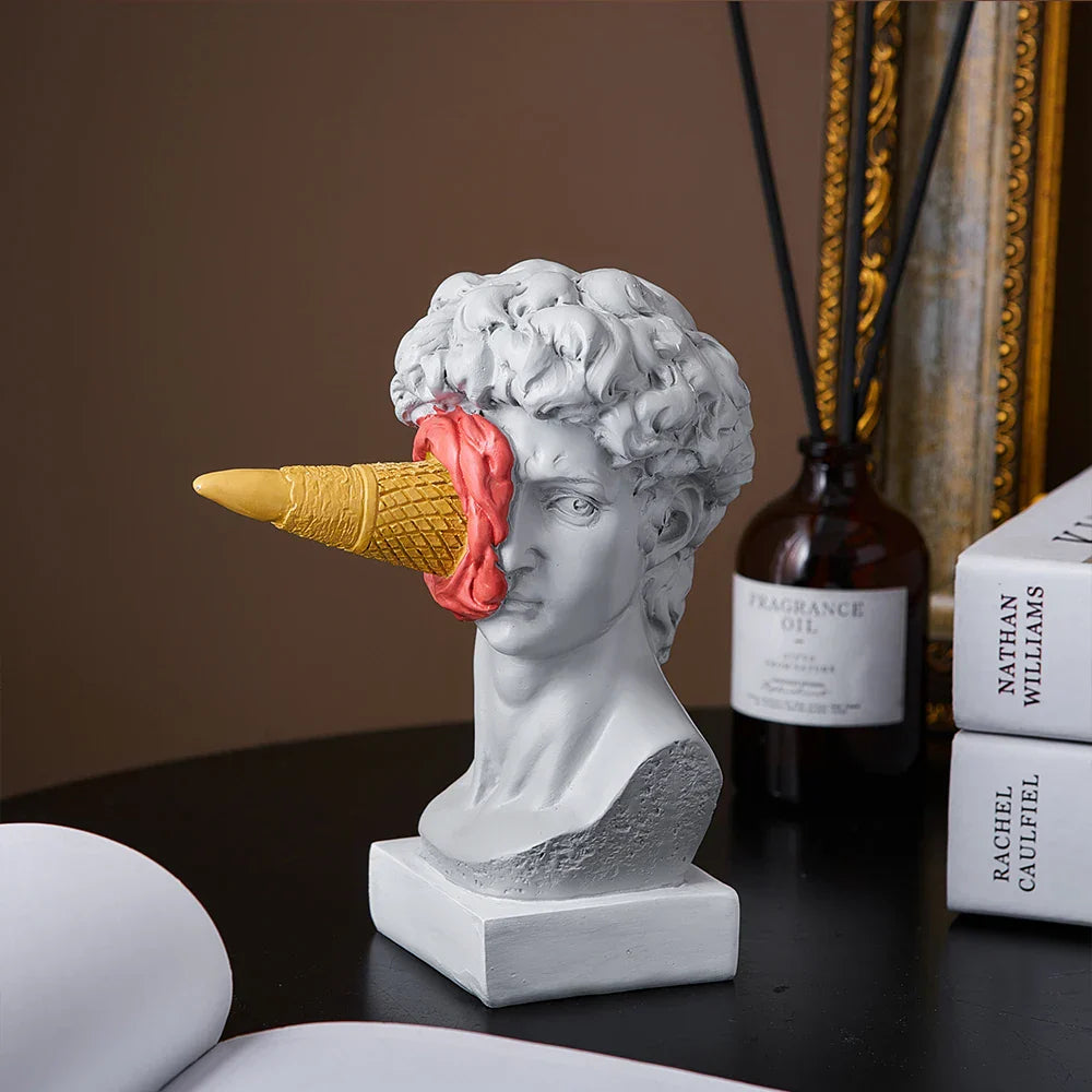 ArteFrost | Statue de David avec glace | Sculpture nordique moderne | Décoration pour bureau et maison
