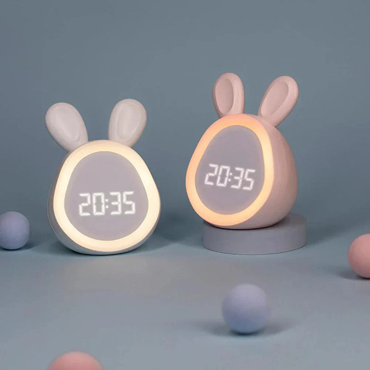 LumiHoppel Réveil Enfant | Veilleuse LED | Économique & Design de Lapin Mignon | Blanc/Rose | 8,8 x 7,3 x 11,2 cm