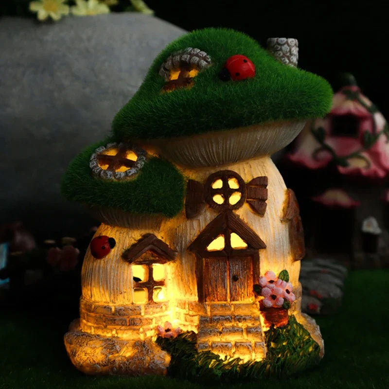 LUMORA Maison de Fée Solaire | Maison Champignon en Résine | Résistante aux Intempéries & Éclairage LED | Décoration de Jardin 18 × 16 × 11 cm