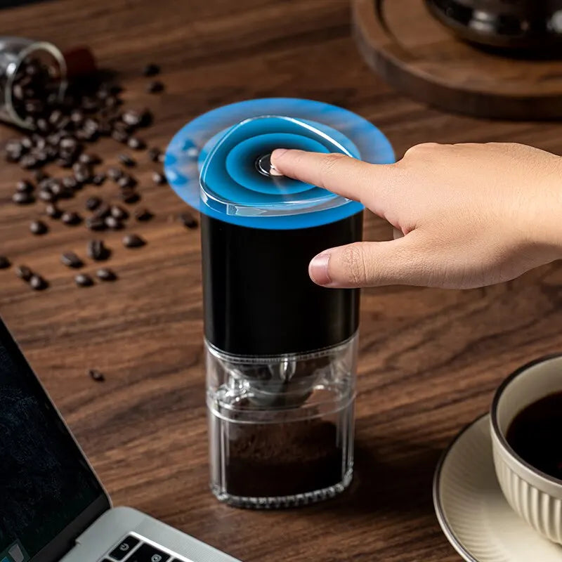 BeanMate Moulin à café électrique | Portable & rechargeable via USB-C | Meule en céramique | Café fraîchement moulu partout