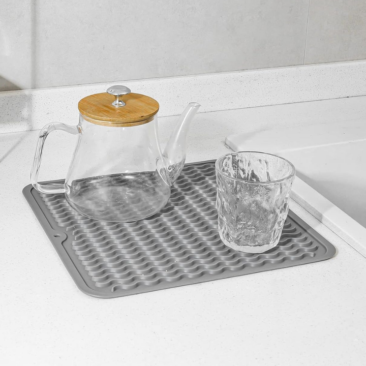 KÜCHENWELLA Tapis de Cuisine en Silicone | Résistant à la Chaleur & Antidérapant | Tapis d'égouttage, Insert de Réfrigérateur & de Tiroir | Sans BPA & Facile à Nettoyer
