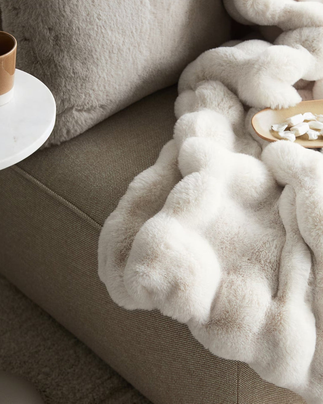 Couverture moelleuse à carreaux structurée - Douce et câline - Blanc/Marron/Noir - 110 x 150 cm