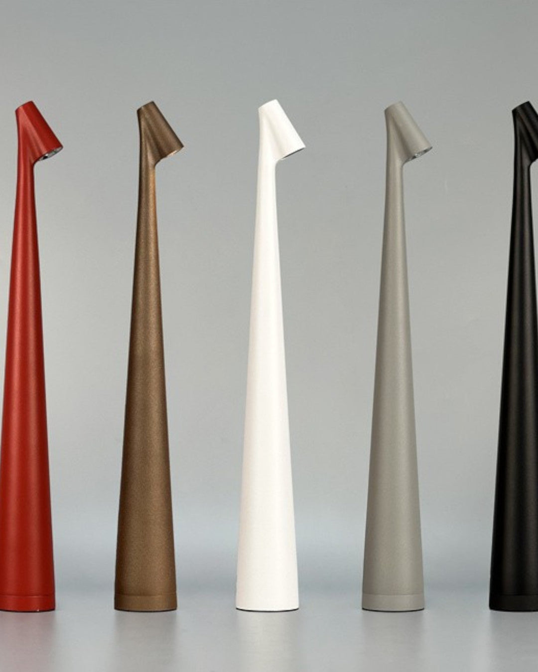 Lampe de table moderne à commande tactile, 3 niveaux de luminosité, aluminium