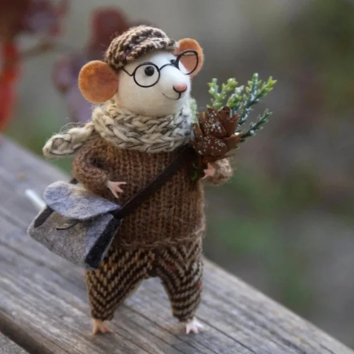 WhiskerWool™ – Souris en feutre à la main