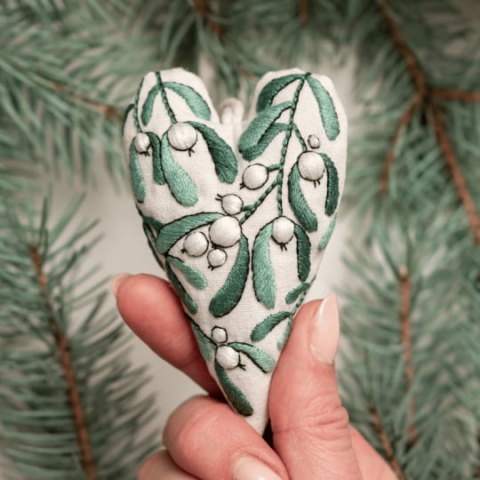 HeartStitch™ – Art de la broderie fait main avec amour