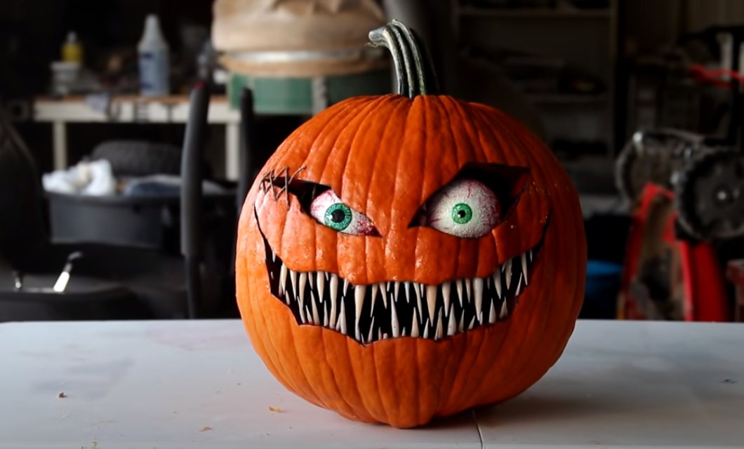 TerrorPump – La citrouille qui te fixe !