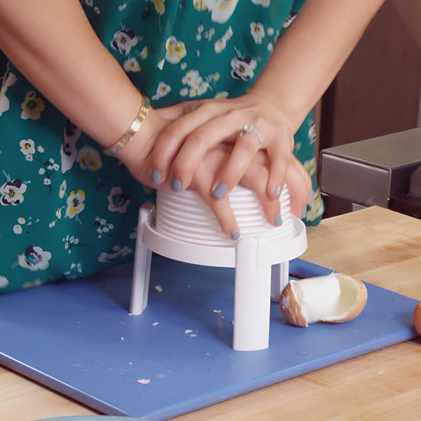 QuickPeeling – Des œufs parfaitement écalés en quelques secondes !