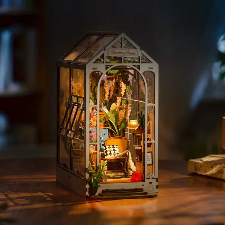 Booknook - Maison de Jardin de Vacances | TGB06