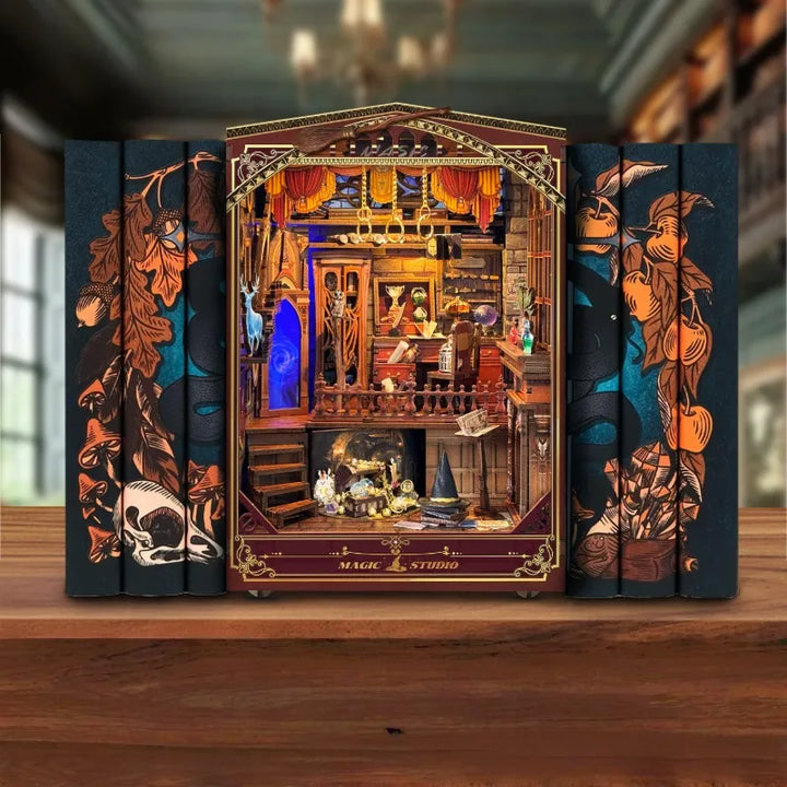 Book Nook - Studio Magique