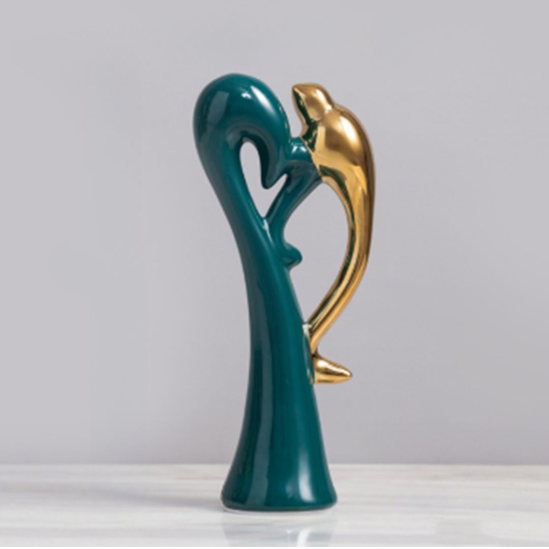GoldGefieder | Oiseaux d'amour en céramique | Figurine décorative luxueuse | Socle vert émeraude