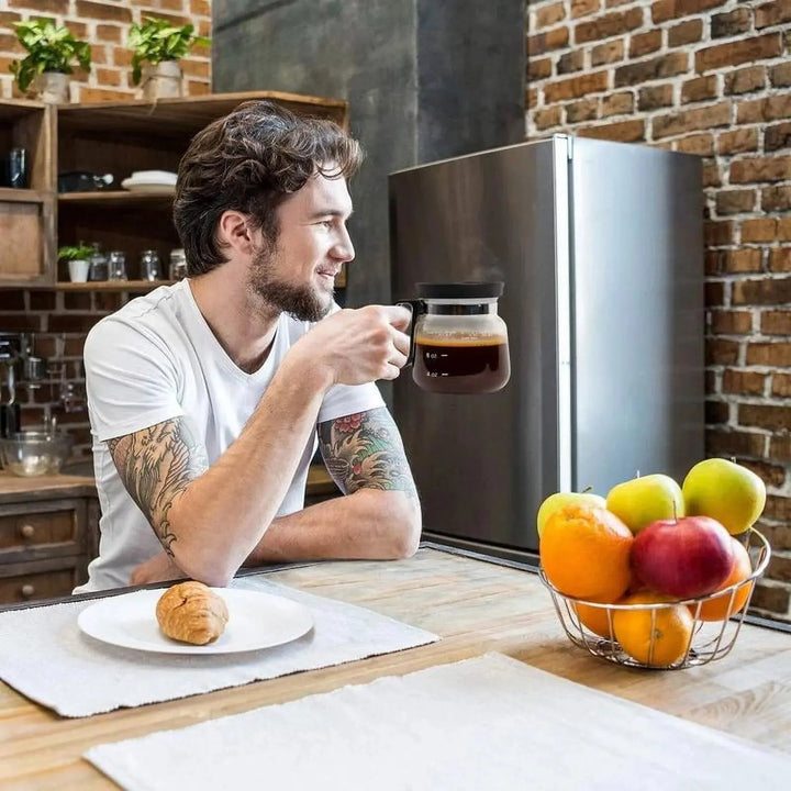 BrewMate – Tasse en verre élégante avec design de cafetière