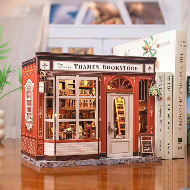 Miniature Maison Kit - Librairie Thames