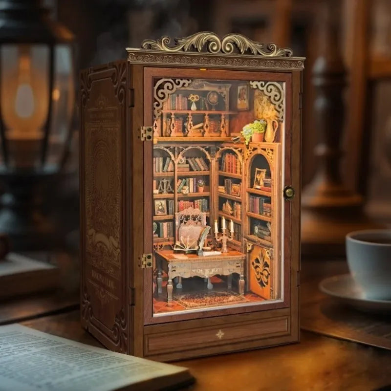 Maison Miniature - Maison du Livre du Temps
