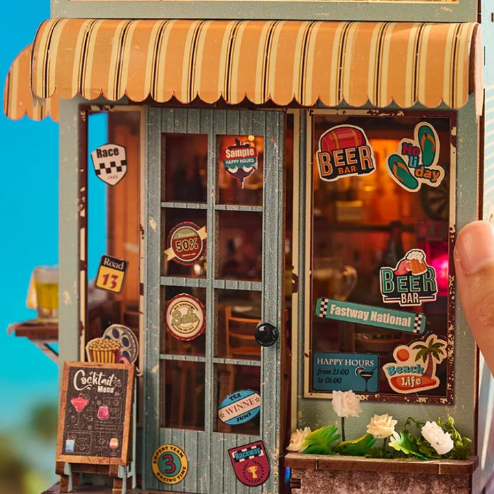 Miniature Maison Kit - The Last Drop