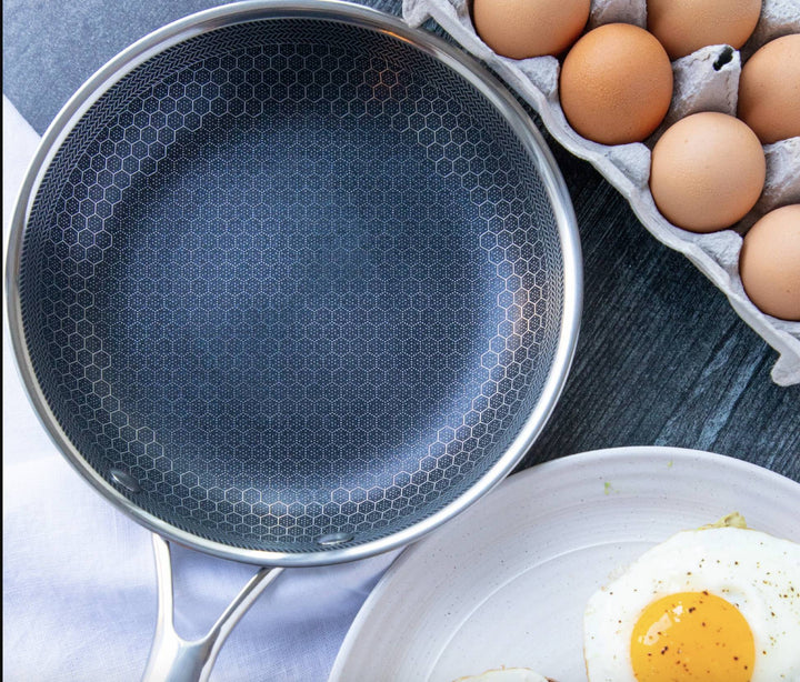 Poêle antiadhésive en acier inoxydable Chefverro avec structure en nid d'abeille | Pour tous les types de cuisinières, y compris l'induction | Résistante aux rayures et lavable au lave-vaisselle
