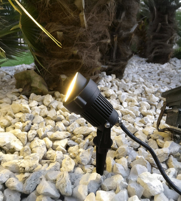 Spot LED étanche pour jardin