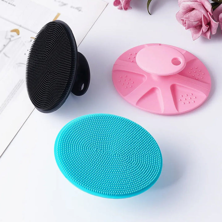 1+1 GRATUIT | SoftGlow – La brosse exfoliante douce !