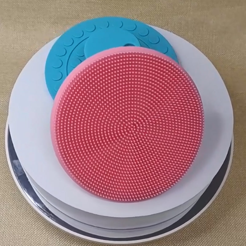 1+1 GRATUIT | SoftGlow – La brosse exfoliante douce !