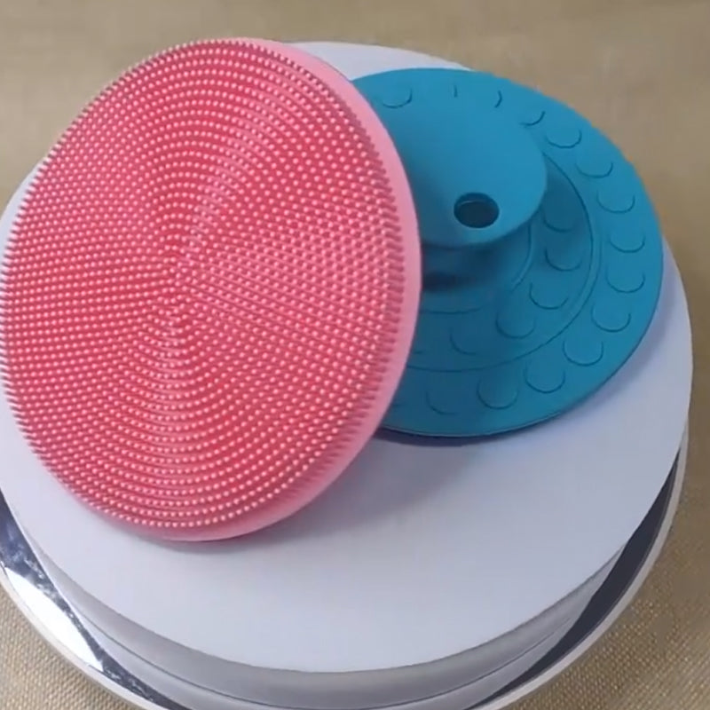 1+1 GRATUIT | SoftGlow – La brosse exfoliante douce !